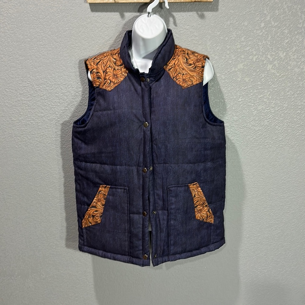 NWOT crazy Trail puffer vest